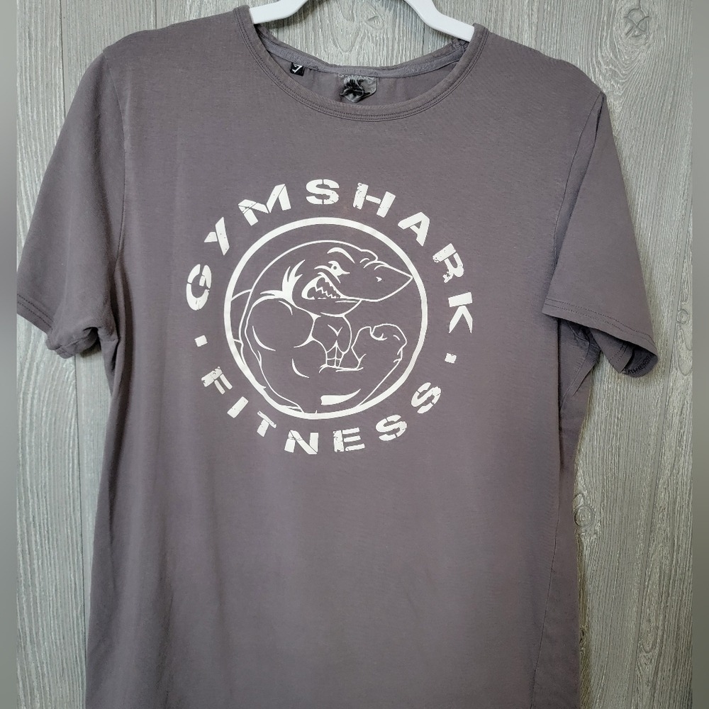 ♡Gymshark Fitness Mens Graphic T-Shirt Grey Short Sleeve Shark Logo Tee Size M